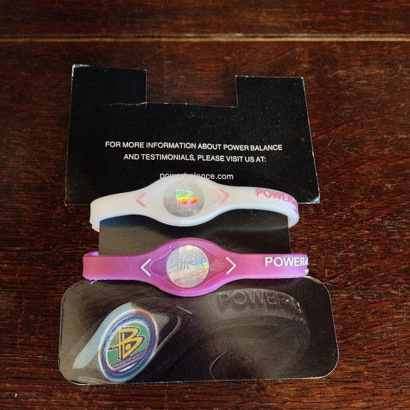 New. 2 Power Balance Bracelets - Picture 4 of 12